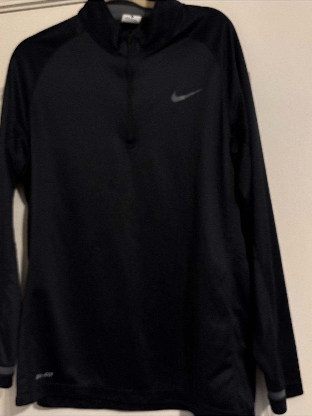 Men’s Nike Black Long-Sleeve Quarter-Zip Pullover